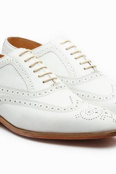 Stylish Men White Leather Wingtips Brogue Shoes